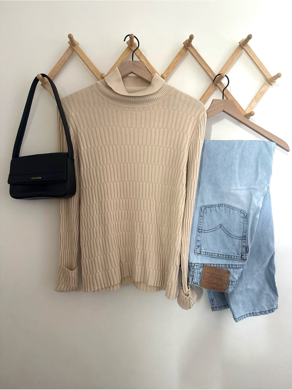 Originaire Cream Ribbed Turtleneck Sweater • Minimalist • Classic